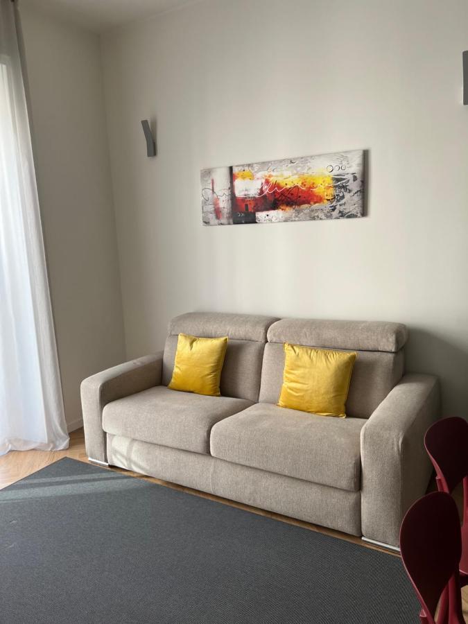 Apartment Milano: Incantevole In Pieno Centro - Fancy Yellow