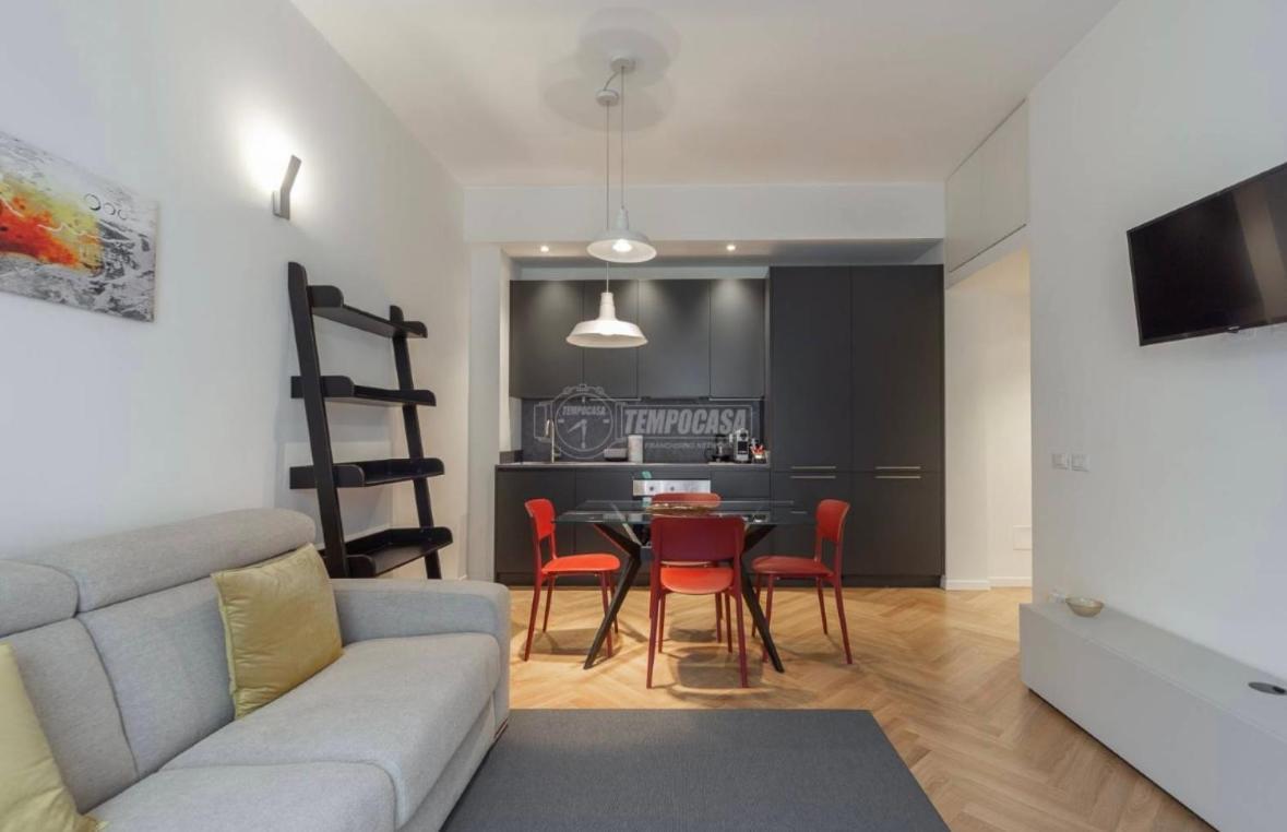 Apartment Milano: Incantevole In Pieno Centro - Fancy Yellow Mailand