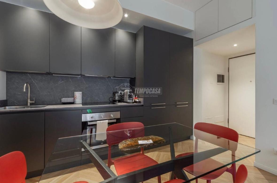 Milano: Incantevole In Pieno Centro - Fancy Yellow Apartment